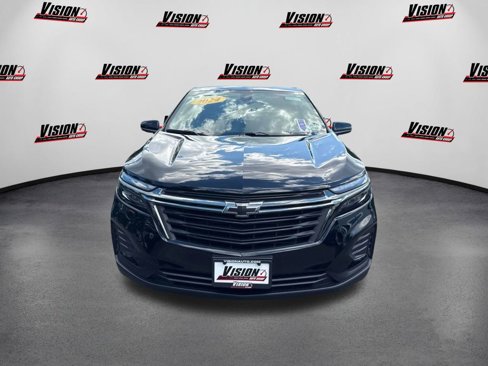 Used 2024 Chevrolet Equinox LS w/ LS Convenience Package image 2