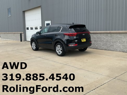 Used 2017 Kia Sportage LX image 3