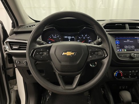 Used 2023 Chevrolet TrailBlazer LT image 11