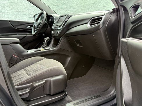 Used 2022 Chevrolet Equinox LT image 10