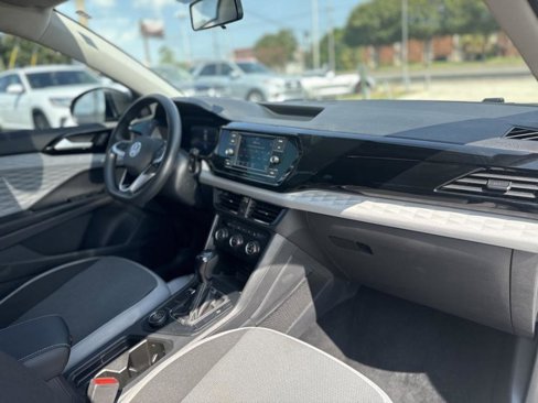 Used 2022 Volkswagen Taos S image 23