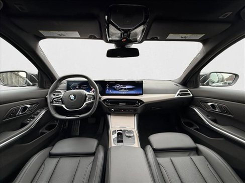 Used 2025 BMW 330i xDrive Sedan image 24