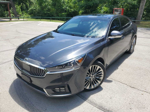 Used 2017 Kia Cadenza Limited image 2