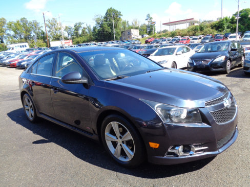 Used 2014 Chevrolet Cruze LT w/ Sun, Sound and Sport Package image 3