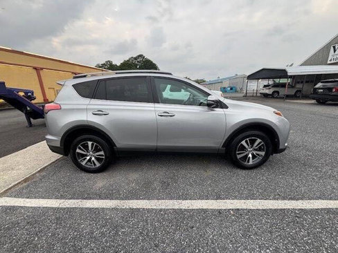 Used 2017 Toyota RAV4 XLE image 1