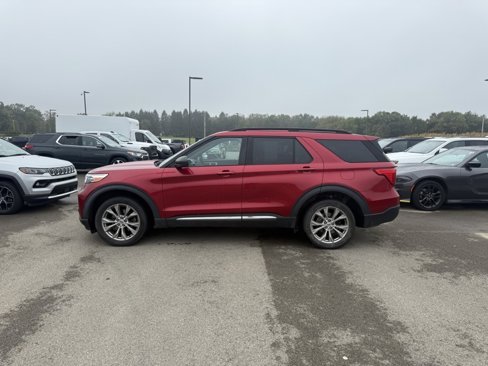 Used 2020 Ford Explorer XLT w/ Equipment Group 202A image 9