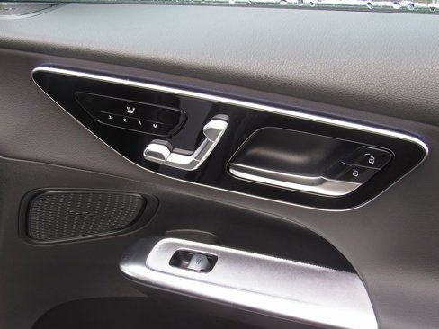 Certified 2025 Mercedes-Benz GLC 300 4MATIC image 22