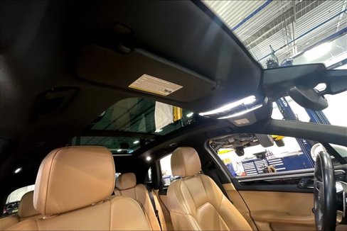 Used 2018 Porsche Macan image 22