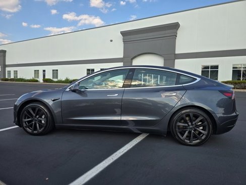 Used 2018 Tesla Model 3 Long Range image 14