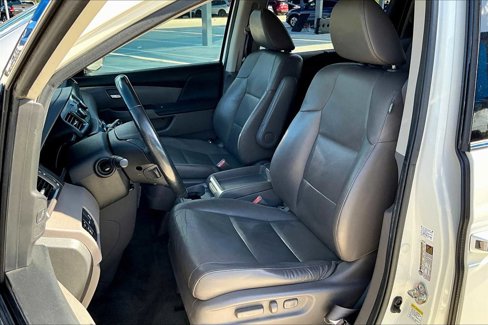 Used 2016 Honda Odyssey Touring Elite image 7