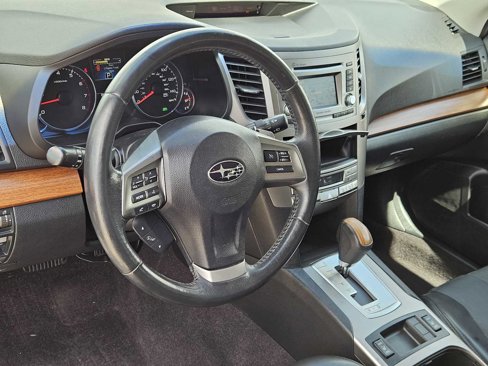 Used 2014 Subaru Outback 2.5i Limited image 2