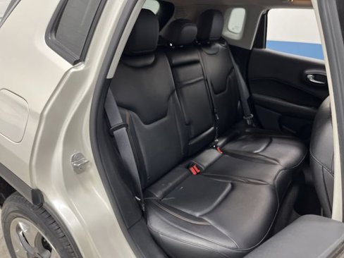 Certified 2018 Jeep Compass Limited w/ Navigation Group image 32