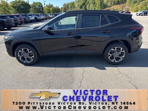 New 2025 Chevrolet Trax LT w/ Driver Confidence Package image 2
