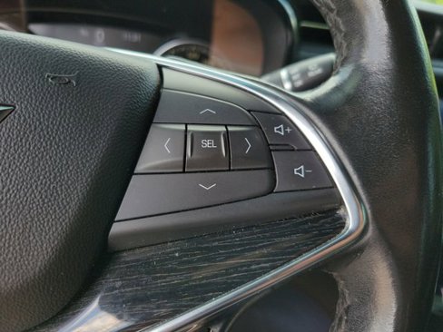 Used 2020 Cadillac XT5 Premium Luxury image 18