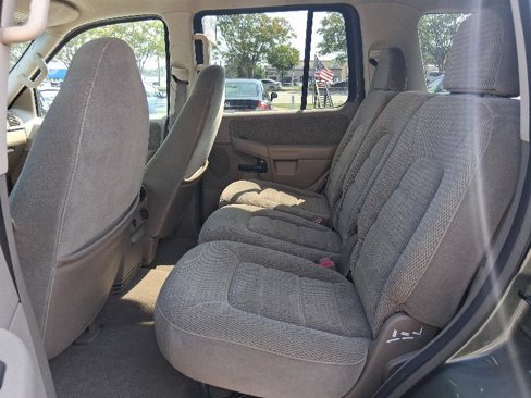 Used 2002 Ford Explorer XLT image 15