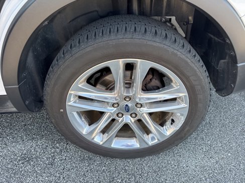 Used 2017 Ford Explorer Limited w/ Equipment Group 301A image 27
