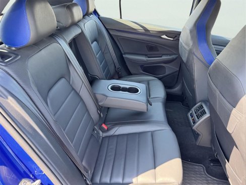 Used 2022 Volkswagen Golf R image 24