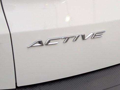 Used 2023 Ford Escape Active image 12