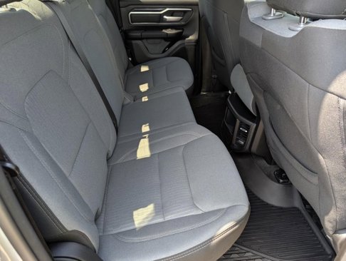 Used 2024 RAM 1500 Lone Star image 31