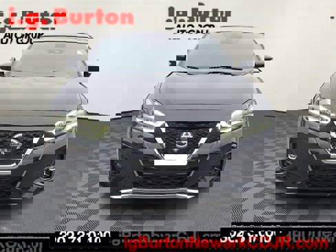 Used 2019 Nissan Maxima SR w/ Premium Package image 2