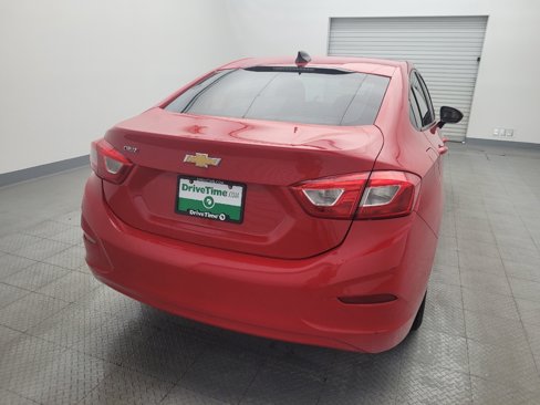 Used 2017 Chevrolet Cruze LS image 7