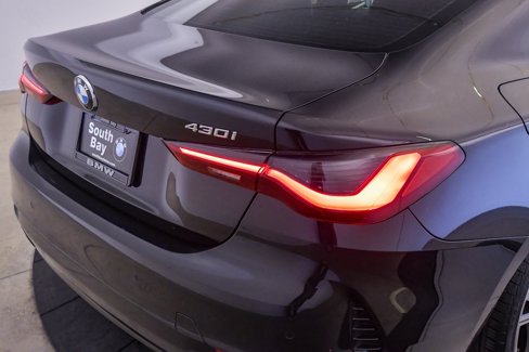 Certified 2022 BMW 430i Coupe w/ Premium Package 2 image 11