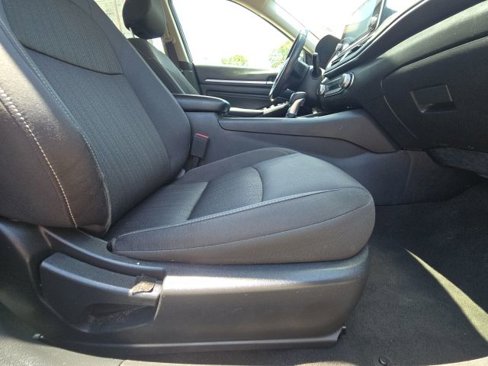 Used 2022 Nissan Altima 2.5 SV w/ SV Premium Package image 15