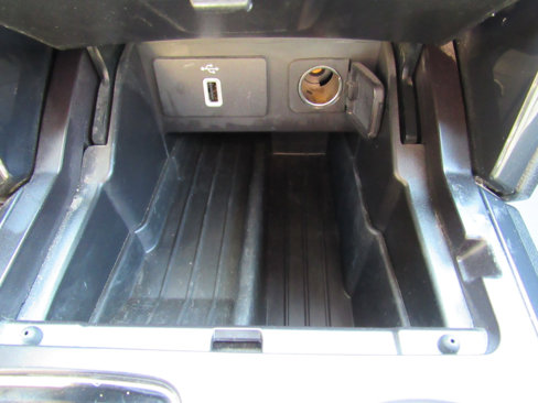 Used 2018 Ford Explorer XLT w/ Equipment Group 201A image 19