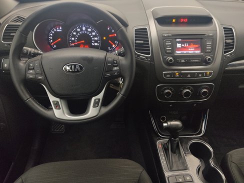 Used 2015 Kia Sorento LX image 22