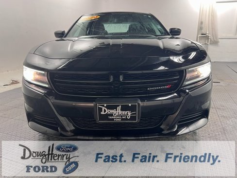 Used 2020 Dodge Charger SXT image 2
