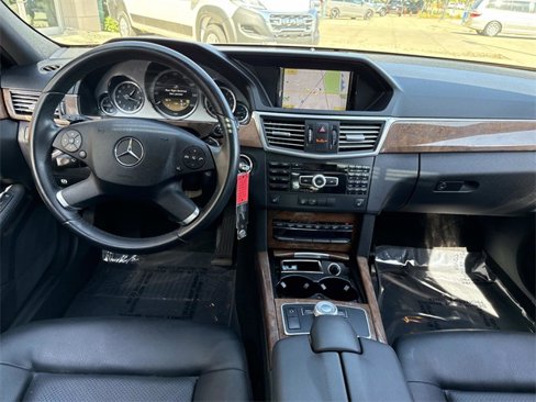 Used 2012 Mercedes-Benz E 350 4MATIC Sedan image 17