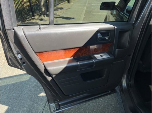 Used 2010 Ford Flex Limited image 15