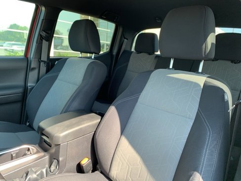 Used 2023 Toyota Tacoma 4x4 Double Cab image 11