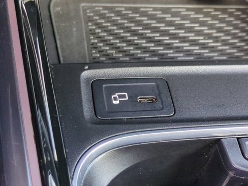 Used 2020 Mercedes-Benz GLB 250 image 19