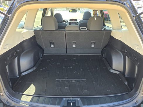 Used 2020 Subaru Forester Premium image 11