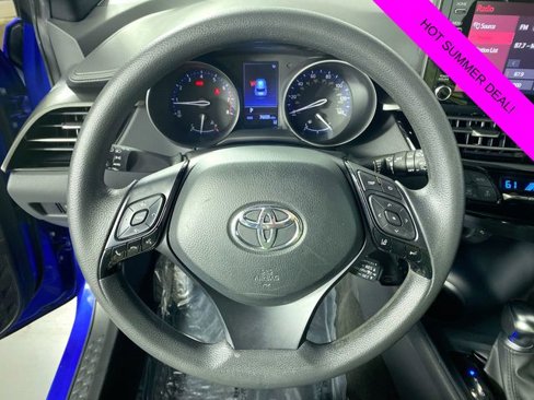 Used 2019 Toyota C-HR XLE image 12