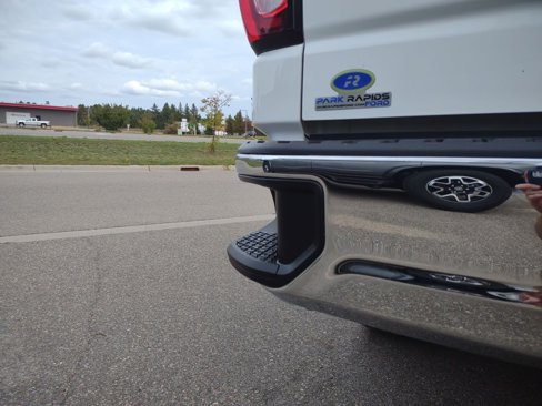 Used 2022 GMC Sierra 1500 SLE image 44