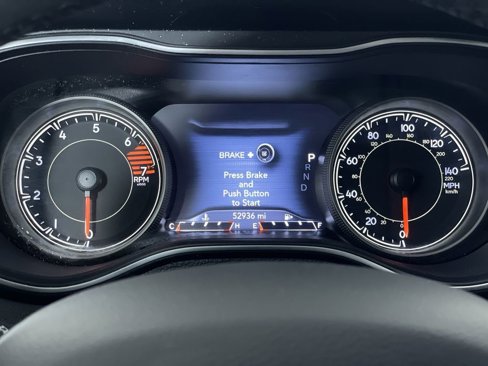 Used 2023 Jeep Cherokee Altitude Lux image 11