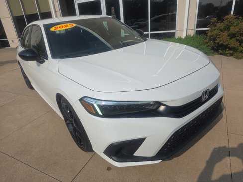 Used 2023 Honda Civic Sport image 3
