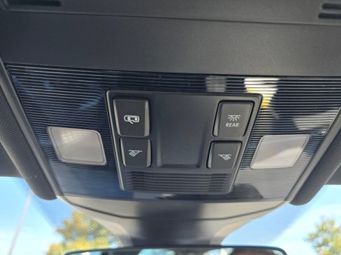 New 2025 Volkswagen Jetta Sport image 36