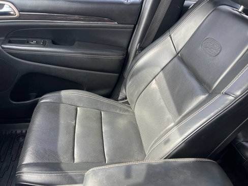 Used 2017 Jeep Grand Cherokee Overland image 14