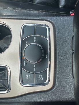 Used 2017 Jeep Grand Cherokee Limited image 31