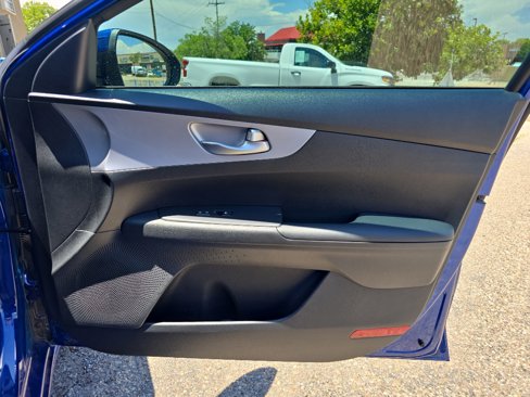 Used 2024 Kia Forte LXS image 22