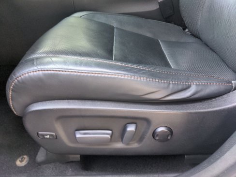 Used 2016 Toyota Highlander Limited image 39