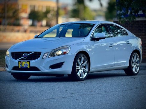 Used 2011 Volvo S60 T6 image 3