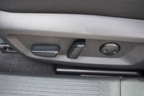 Used 2024 Nissan Rogue SV image 23