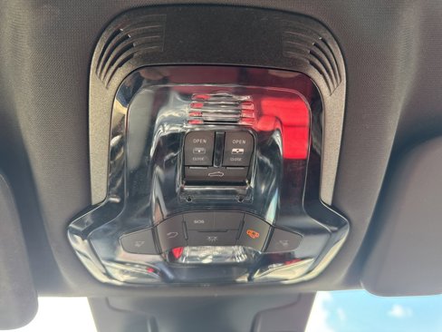 Used 2023 Alfa Romeo Stelvio Veloce image 16