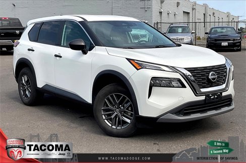 Used 2022 Nissan Rogue S image 1