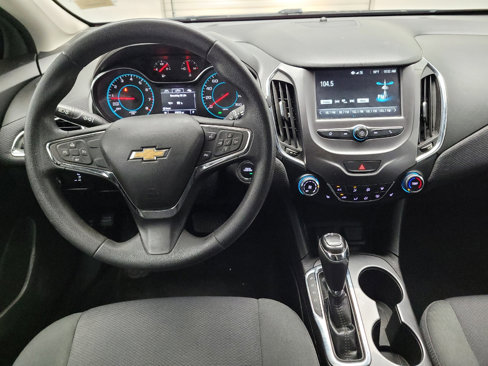 Used 2018 Chevrolet Cruze LT w/ Convenience Package image 22