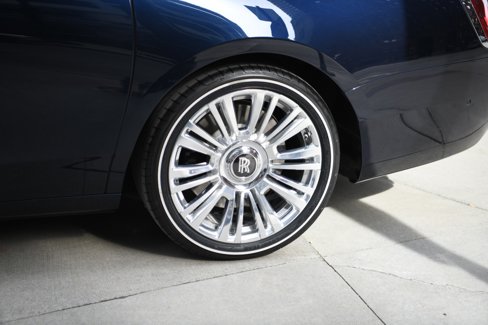 Used 2024 Rolls-Royce Ghost w/ Ghost Package image 24